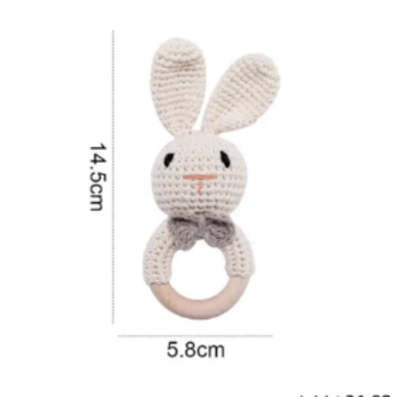 Sonajero de conejo en crochet
